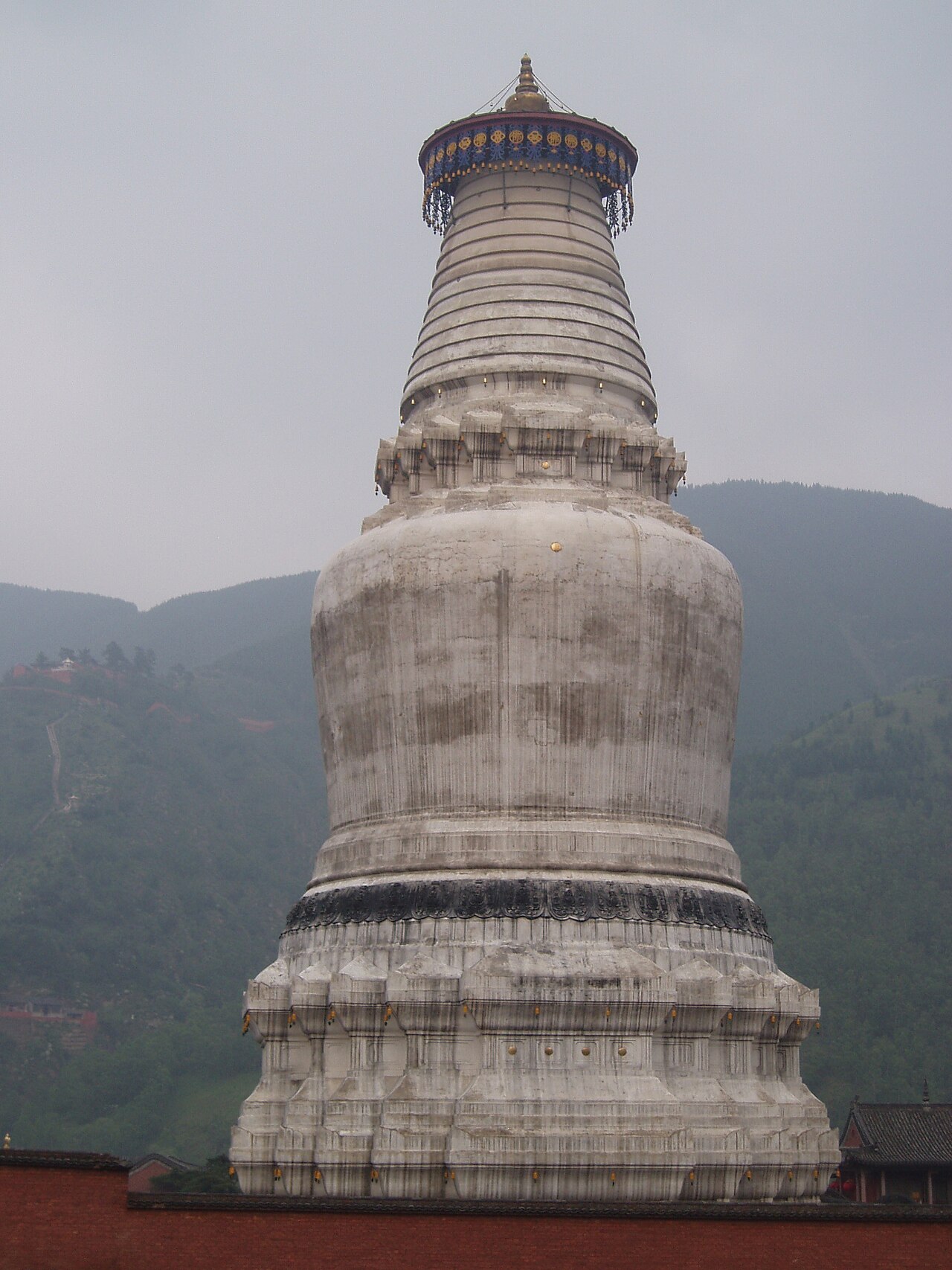 The white body and layered upper profile of Tayuan Temple’s Great White Pagoda at Mount Wutai